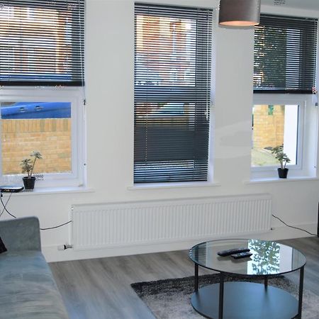Cheriton Gardens 2 Bed Folkestone Vila Exterior foto